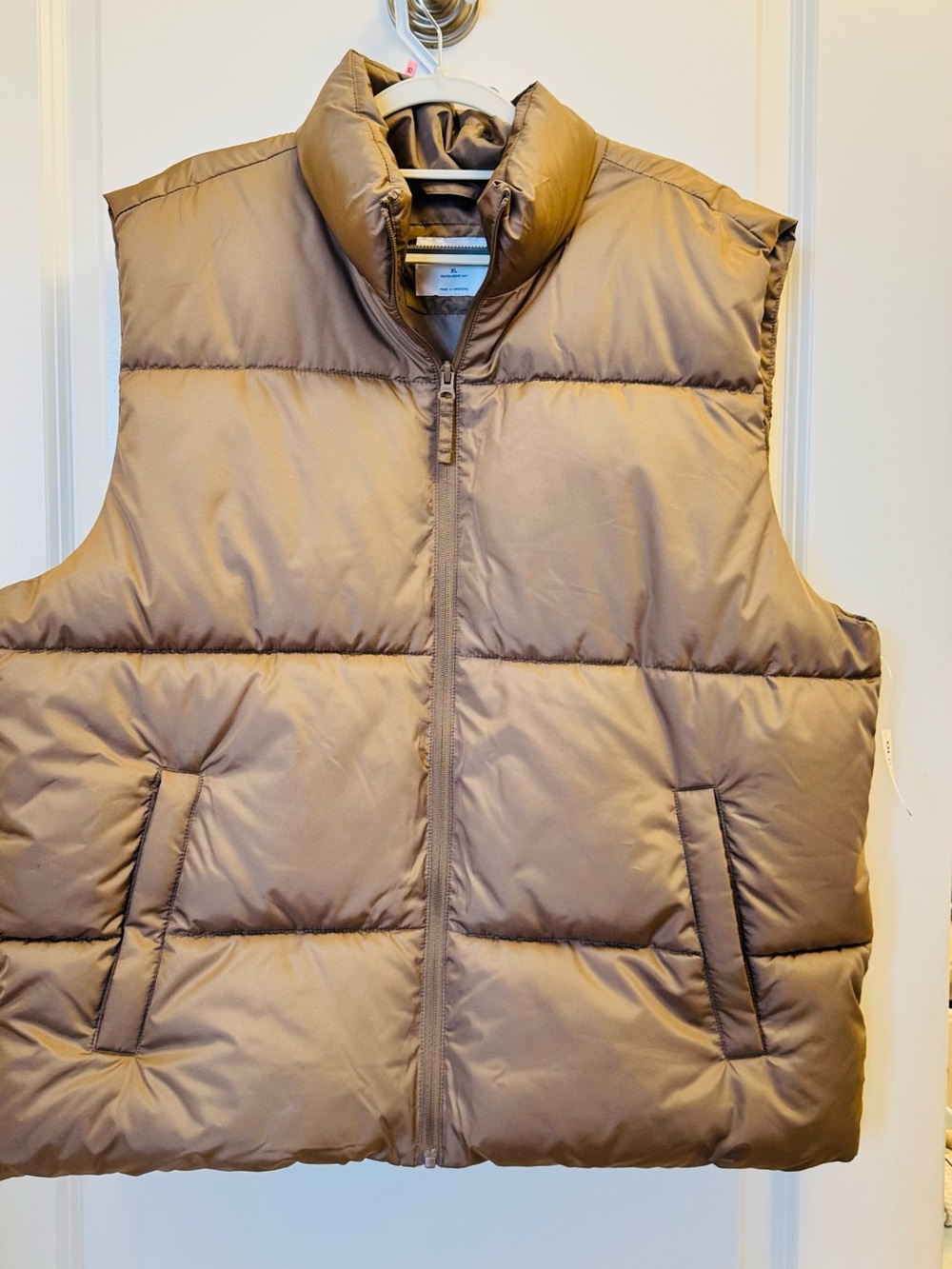 Old Navy Men's Brown Quilted Puffer Vest NWT